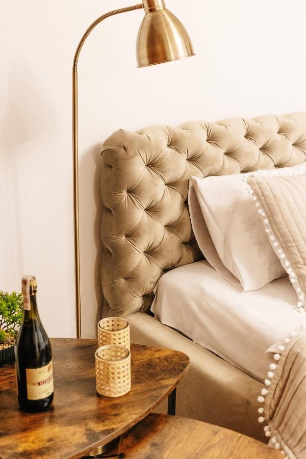 Dekart Centrum Apartments Варшава Екстериор снимка