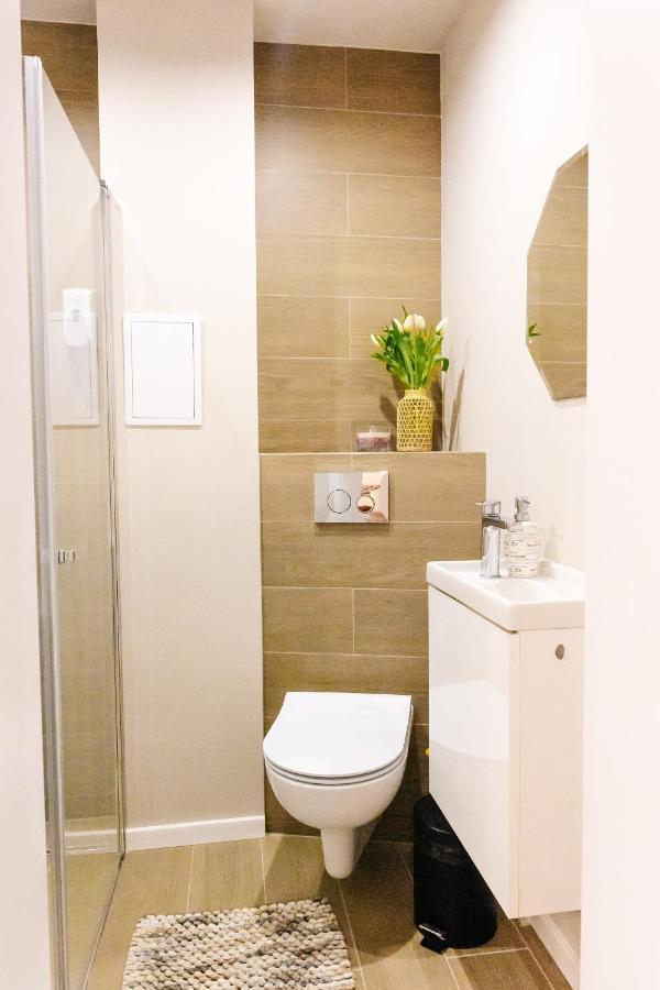 Dekart Centrum Apartments Варшава Екстериор снимка